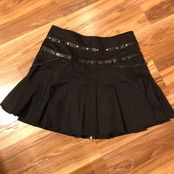 Goth skirt - Picture 3 of 4
